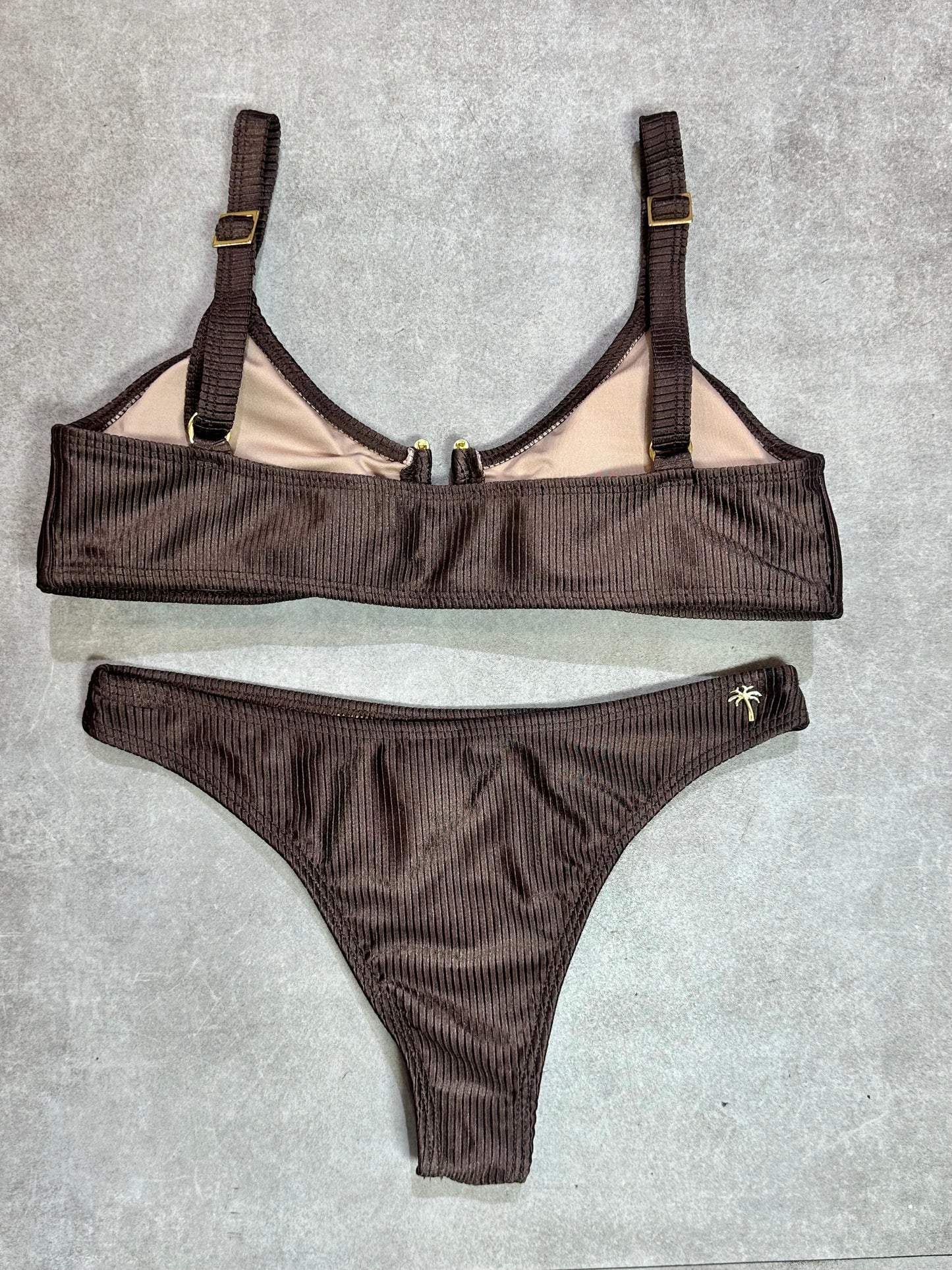 BIKINI TOP ACANALADO CHOCOLATE