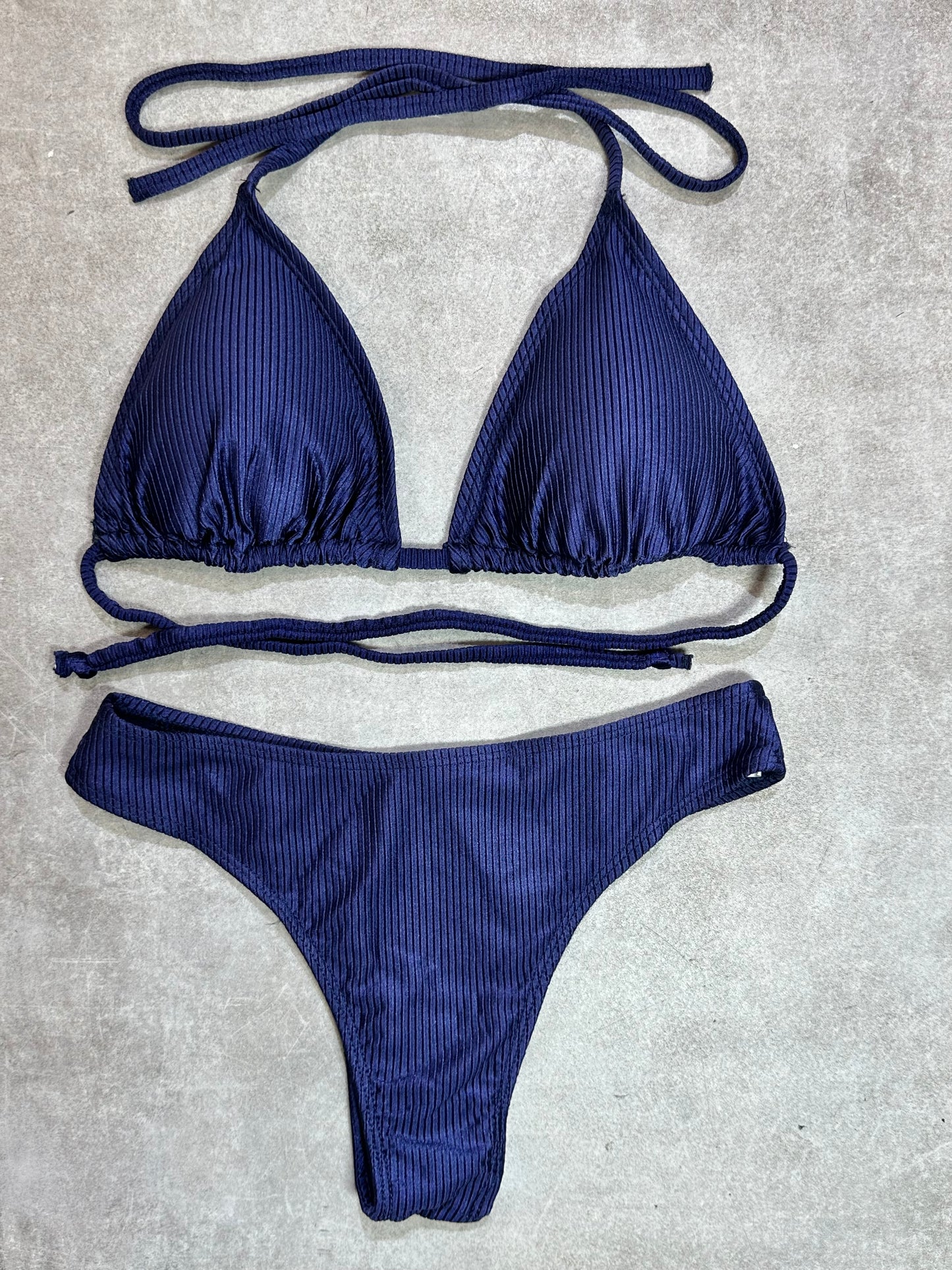 BIKINI TRIANGULO ASA DELTA ACANALADO AZUL MARINO