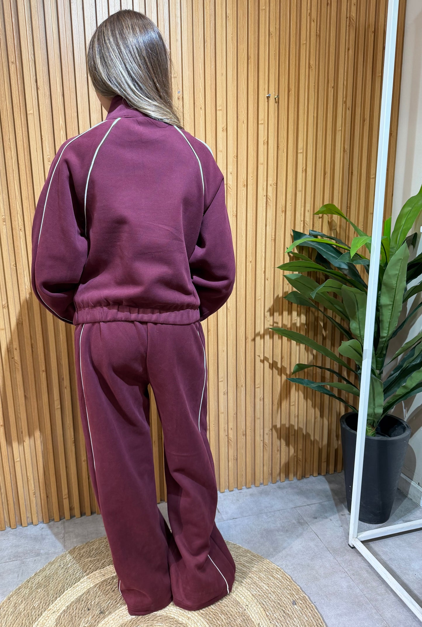 Conjunto Lineas Algodon Burdeo