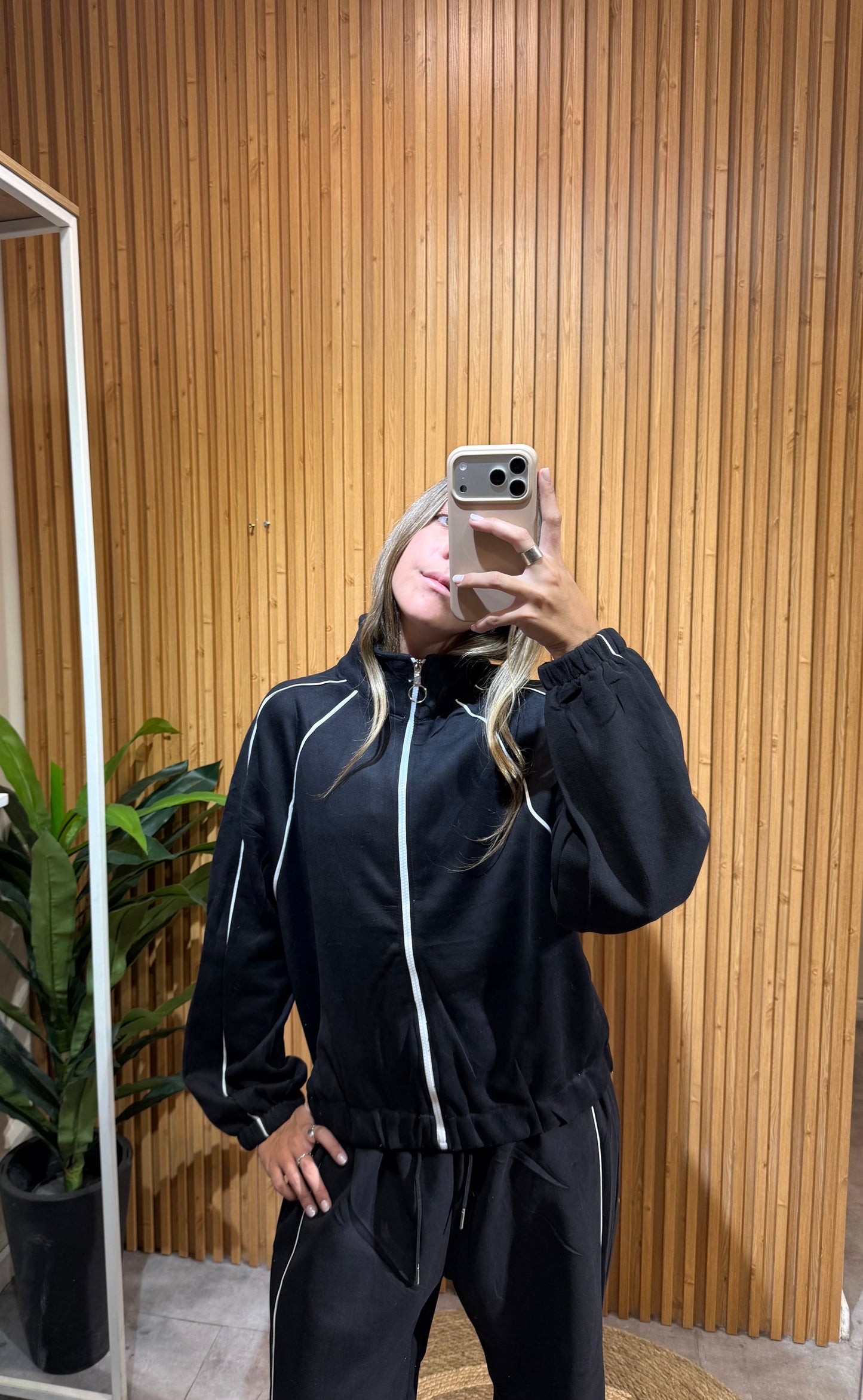 Conjunto Lineas Algodon Negro