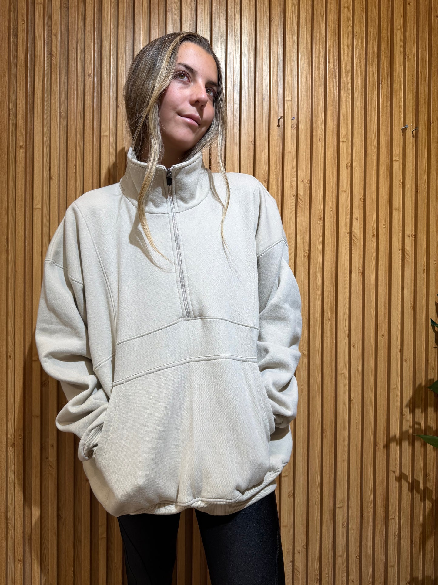 Poleron Medio Cierre Beige