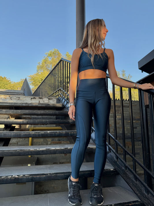 Conjunto Deportivo Liso Aurora Petroleo