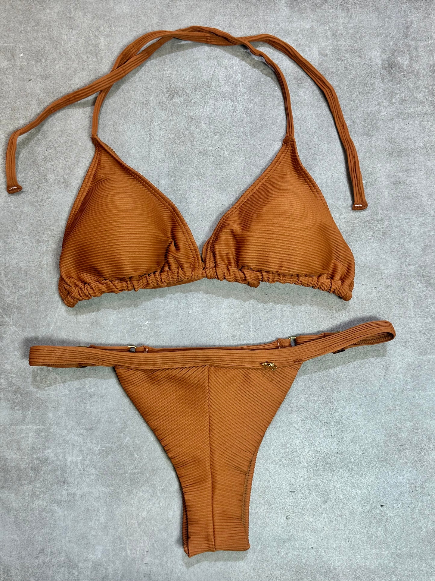 BIKINI TRIANGULO RIB CARAMELO