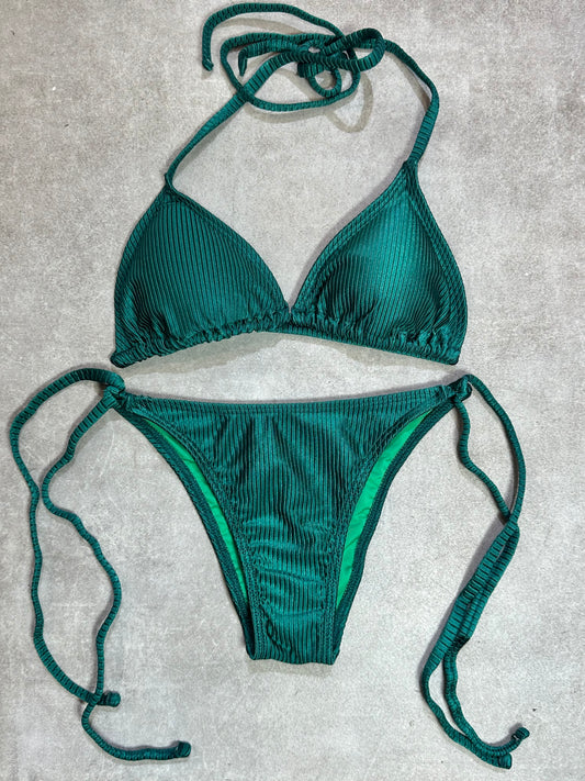 BIKINI TRIANGULO AMARRAS ACANALADO VERDE BOTELLA