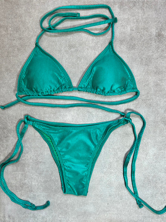 BIKINI TRIANGULO AMARRAS ACANALADO VERDE ESMERALDA