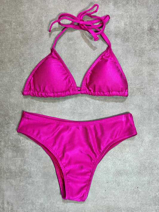 BIKINI TRIANGULO ASA DELTA ACANALADO MAGENTA